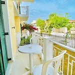 Kavos Aparthotel 3*