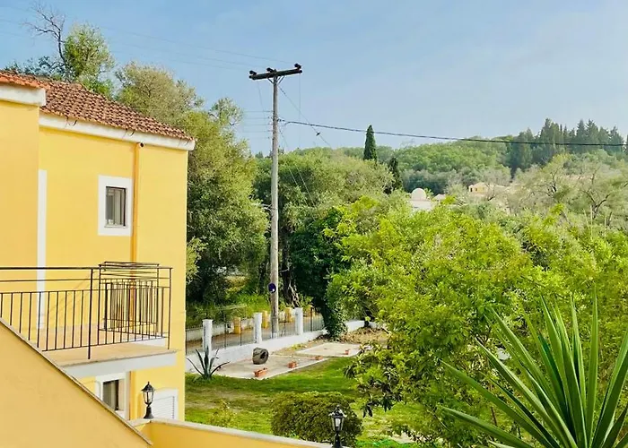 Kavos Aparthotel 3* Kávos