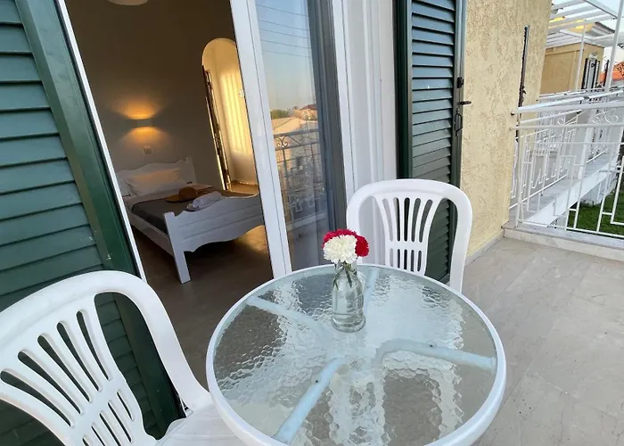 Aparthotel Kavos Aparthotel Kávos